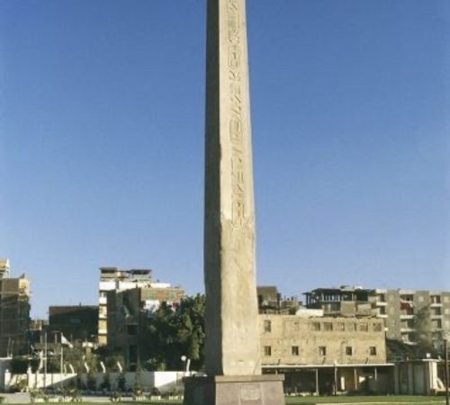 Obélisque d'Héliopolis au Caire, voyage initiatique Egypte, L Voix des Etoiles, puissance du coeur, conscience solaire