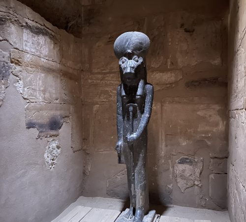 Sekhmet, déesse égyptienne, chapelle privatisée pour soin énergétique, voyage initiatique Egypte, La Voix des Etoiles